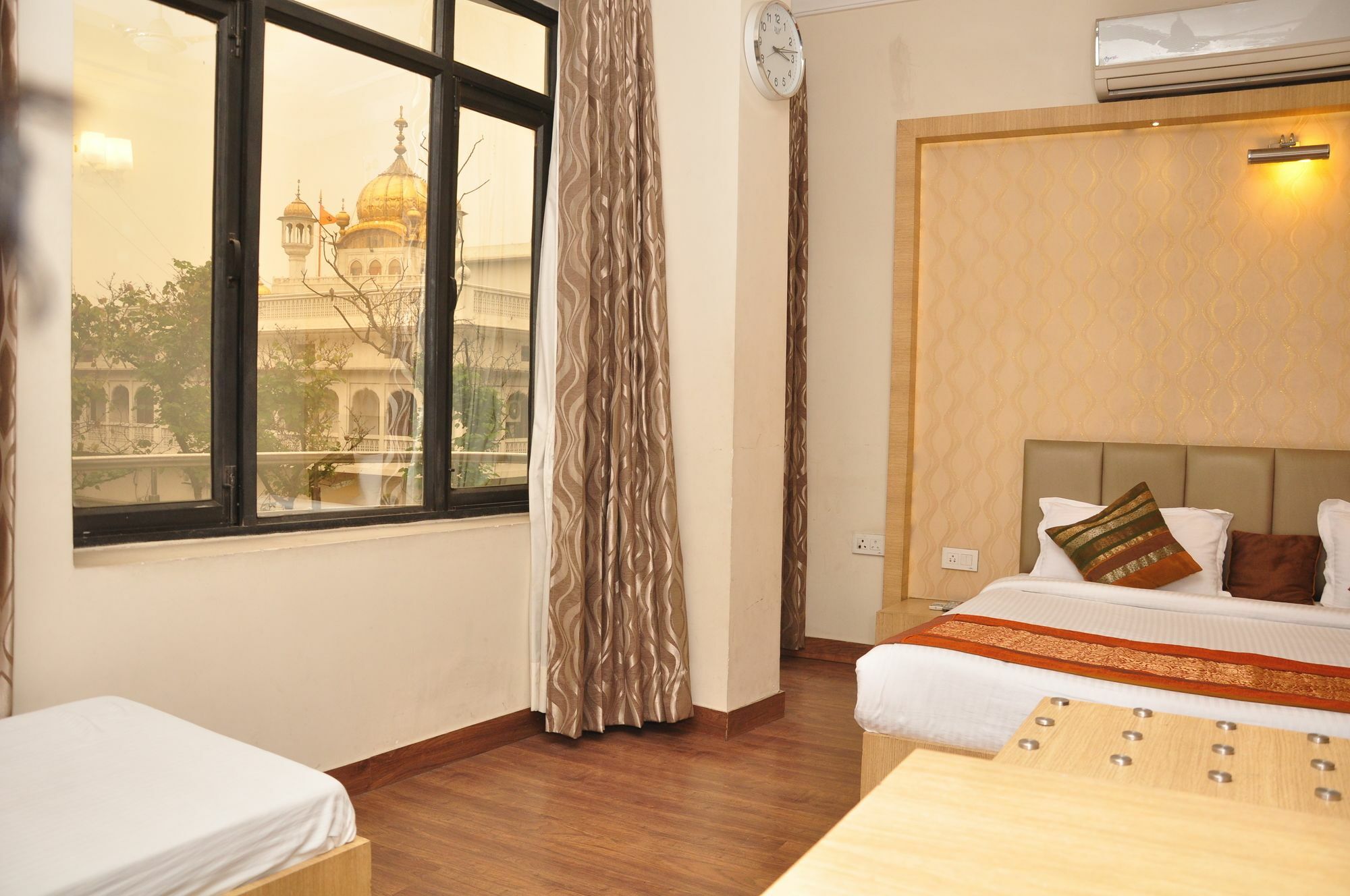 Hotel Mercury Inn By Sonachi Amritsar Eksteriør bilde